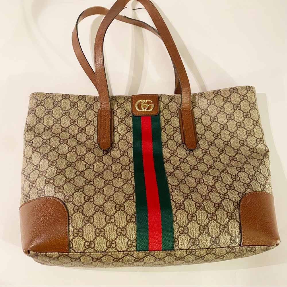 Brown tote